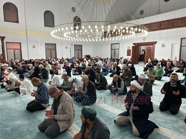 Akyazı'da Mescid-İ Aksa için dua gecesi