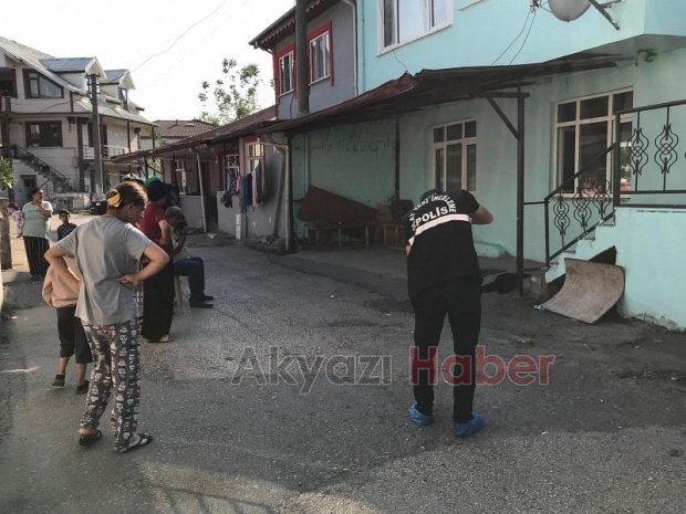 Husumetlisi tarafından bıçaklanan genç yaralandı