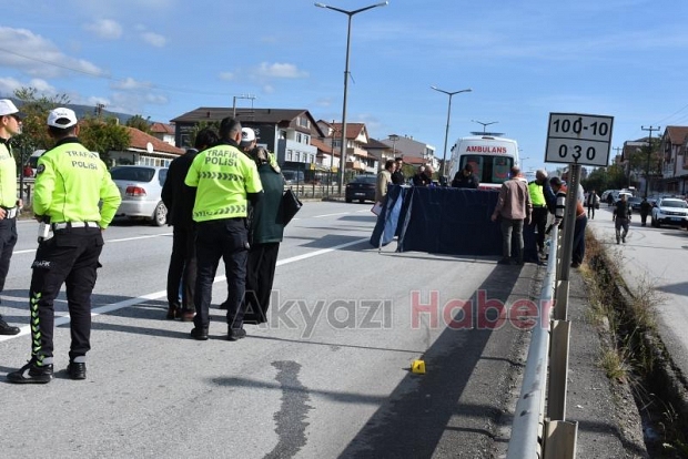 Otomobilin çarptığı yaşlı adam öldü