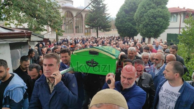 Necati Erol Defnedildi