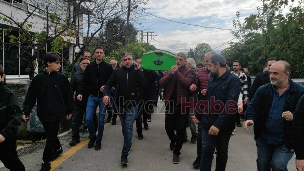 Necati Erol Defnedildi
