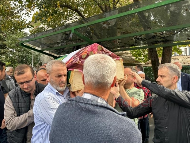 Fatma Batmanlar  Son Yolculuğuna Uğurlandı