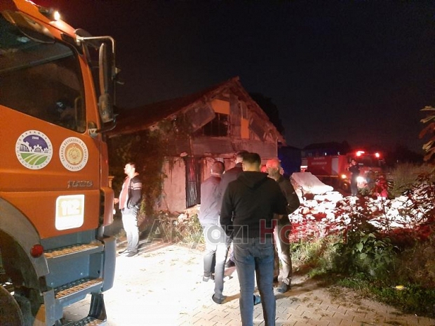 Mahalleyi sokağa döken yangın ihbarı