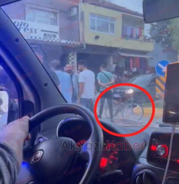 Motosiklet ve bisiklet çarpıştı: 2 yaralı