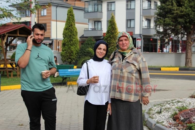 30 yıllık evli Yığın Çifti üniversite hayalini gerçekleştirdi