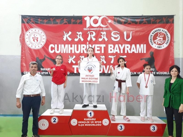Cumhuriyetin 100. Yılında karatecilerden Altın madalya 