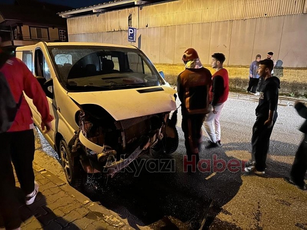 Akyazı'da Kaza 1 Hafif Yaralı