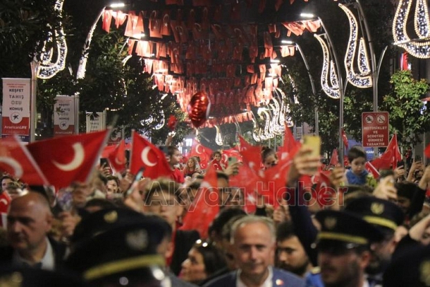 Sakarya'da muhteşem Fener Alayı