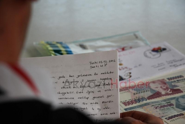 21 Yıl sonra kendisine yazdığı mektubu teslim aldı