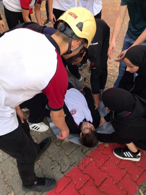 SAKTİM'den lise öğrencilerine afet eğitimi