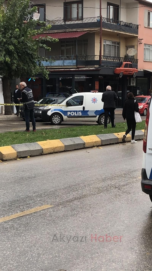 Araçtan seslendiği kişiyi silahla vurdu