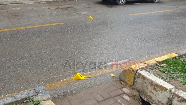 Araçtan seslendiği kişiyi silahla vurdu