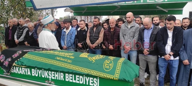 Kazime Baştan denfedildi.