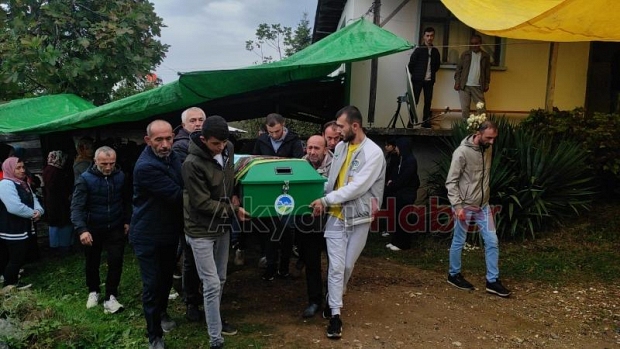 gülhanım canyürek vefat etti.