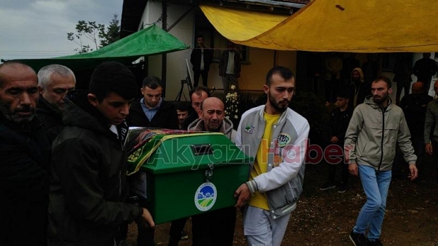 gülhanım canyürek vefat etti.