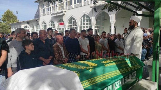 Talat Akçay Dualarla Son Yolculuğuna Uğurlandı