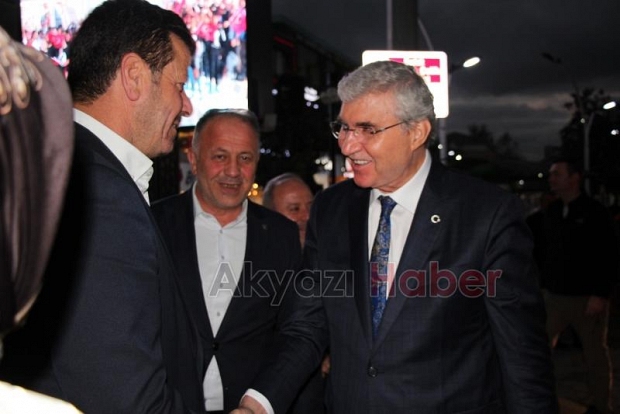 Ekrem Yüce'den AK Parti ve MHP Akyazı İlçe Başkanlıklarını ziyaret