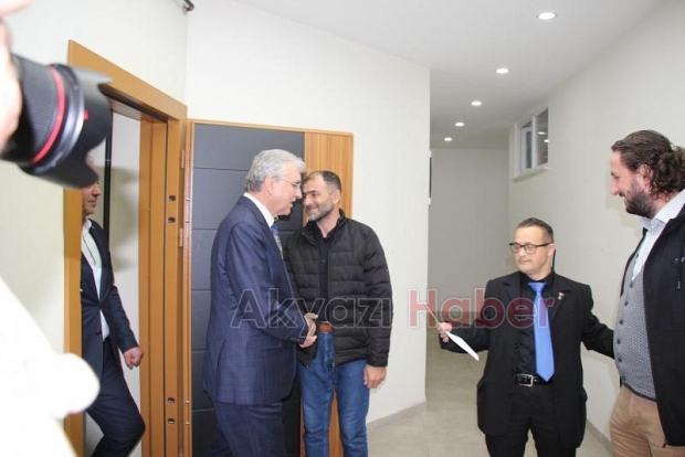 Ekrem Yüce'den AK Parti ve MHP Akyazı İlçe Başkanlıklarını ziyaret