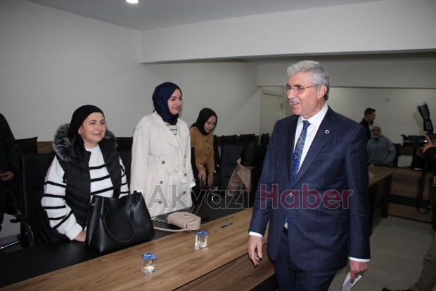 Ekrem Yüce'den AK Parti ve MHP Akyazı İlçe Başkanlıklarını ziyaret