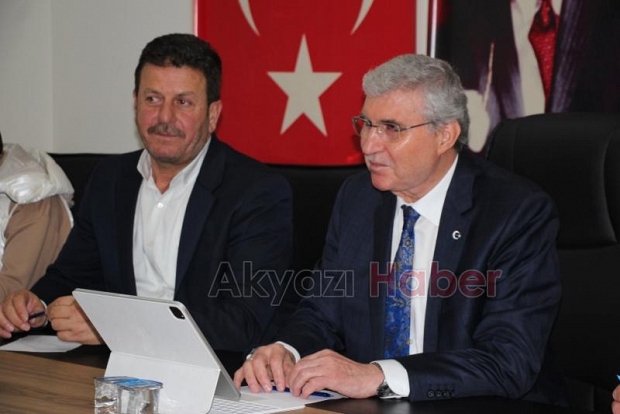 Ekrem Yüce'den AK Parti ve MHP Akyazı İlçe Başkanlıklarını ziyaret