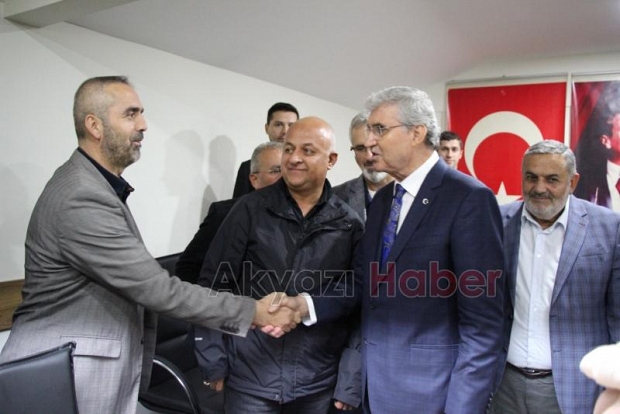 Ekrem Yüce'den AK Parti ve MHP Akyazı İlçe Başkanlıklarını ziyaret