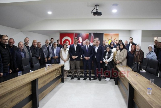 Ekrem Yüce'den AK Parti ve MHP Akyazı İlçe Başkanlıklarını ziyaret