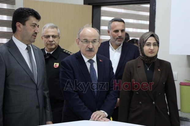 Sağlık Bilimleri Fakültesi ve Akyazı Sağlık Hizmetleri MYO binası açıldı