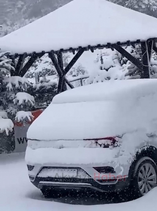 Yüksek kesimlerde kar yağışı sürüyor
