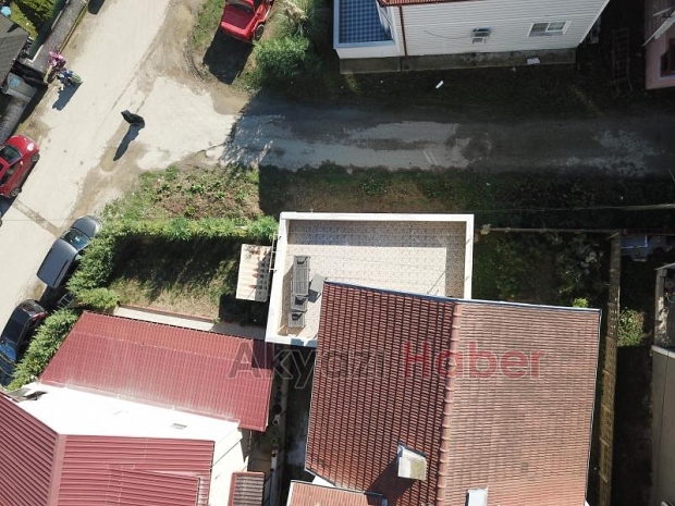 Merkezde, Değerli Konumda 3 Katlı Müstakil Ev!