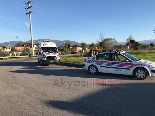 Hasta taşıyan ambulans kaz ayaptı