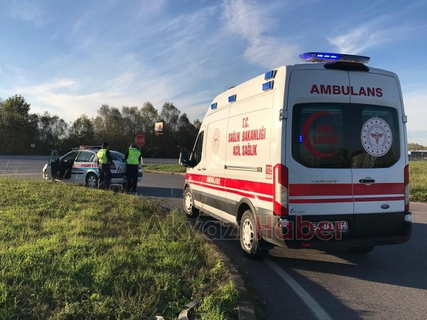 Hasta taşıyan ambulans kaz ayaptı