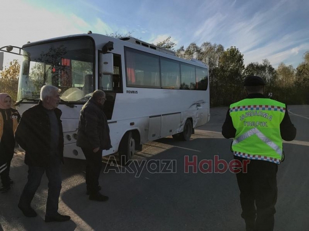 Hasta taşıyan ambulans kaz ayaptı