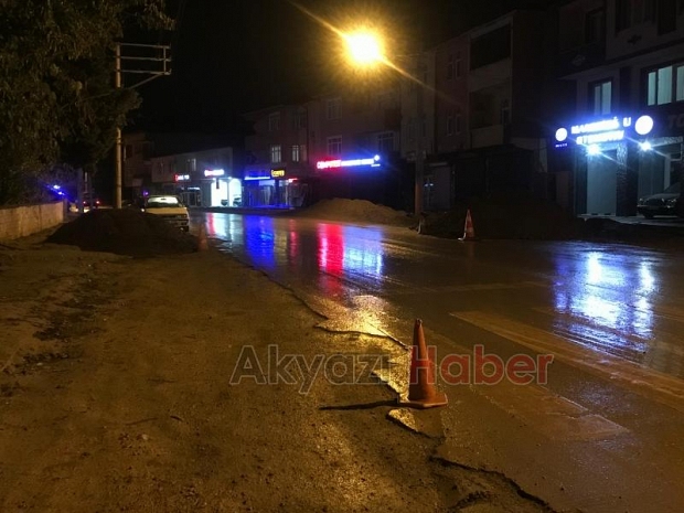 Akyazıda feci kaza sürücü öldü