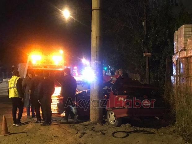 Akyazıda feci kaza sürücü öldü