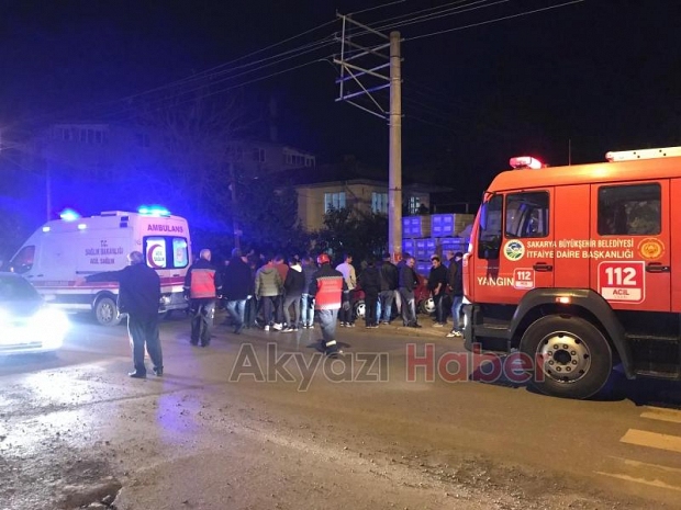 Akyazıda feci kaza sürücü öldü