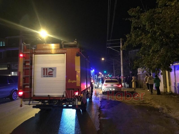 Akyazıda feci kaza sürücü öldü