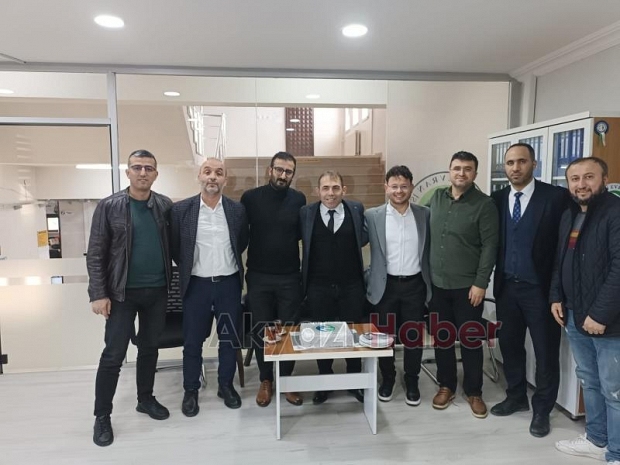 Murat Tepeçınar öğretmenleri unutmadı