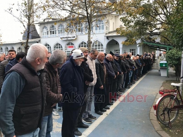 İrfan Sezgin defnedildi