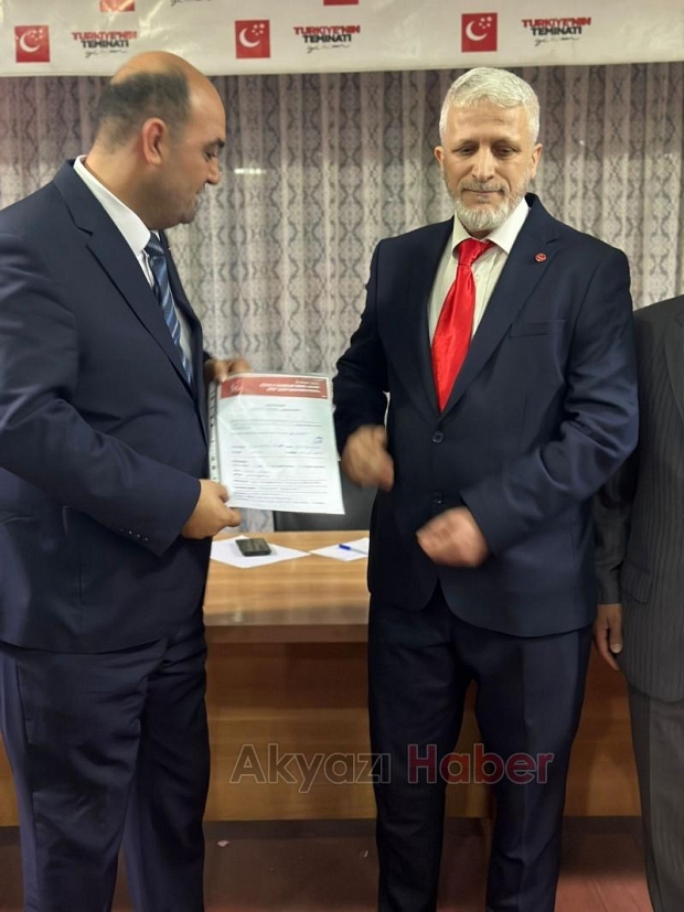 Zekeriya Alan Akyazı Belediye Başkan aday adayı oldu