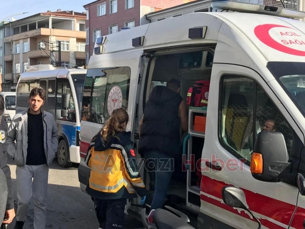 Otomobil ile motosiklet çarpıştı 1 yaralı