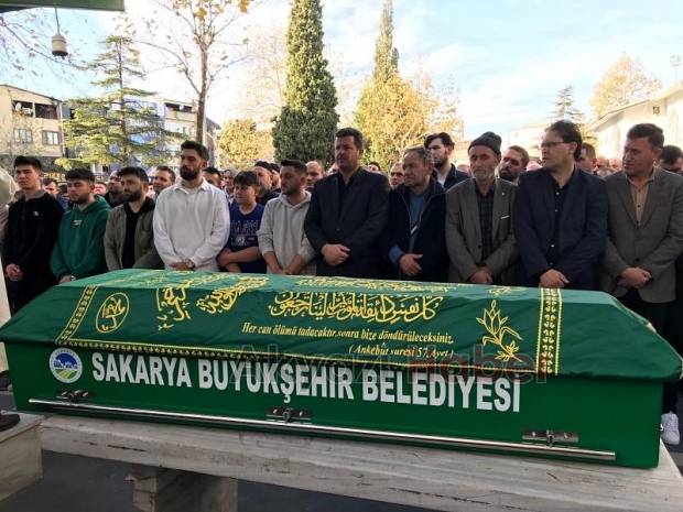 Bahçede ölü bulunan İbrahim Çavdar defnedildi