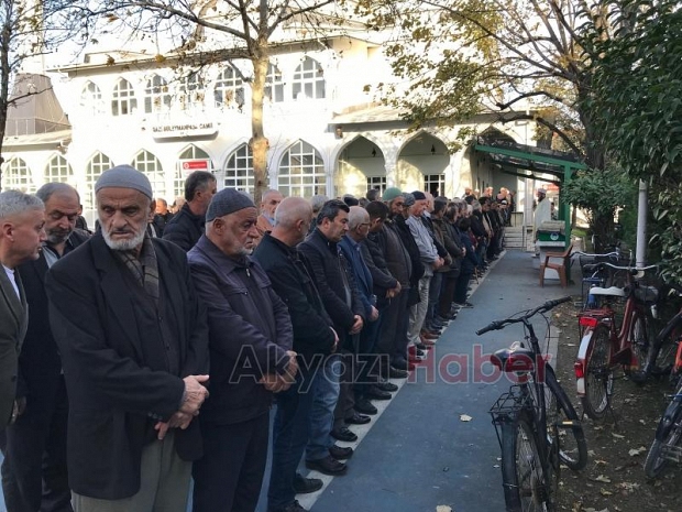 Bahçede ölü bulunan İbrahim Çavdar defnedildi