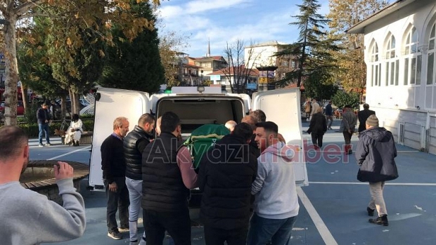 Bahçede ölü bulunan İbrahim Çavdar defnedildi