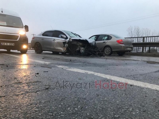 Mudurnu Köprüsünde feci kaza 3 yaralı