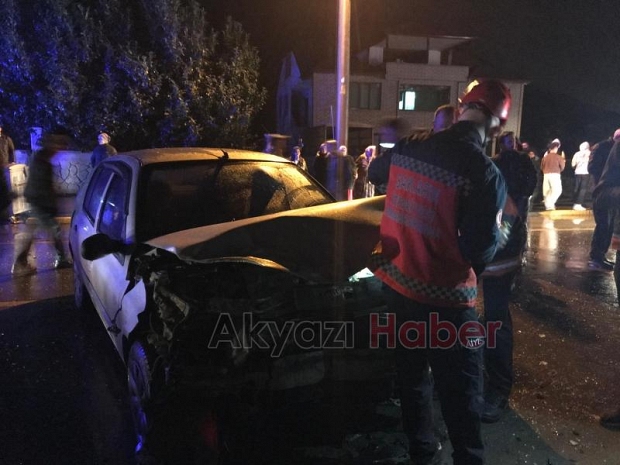 Kuzuluk yolunda zincirleme kaza 4 yaralı