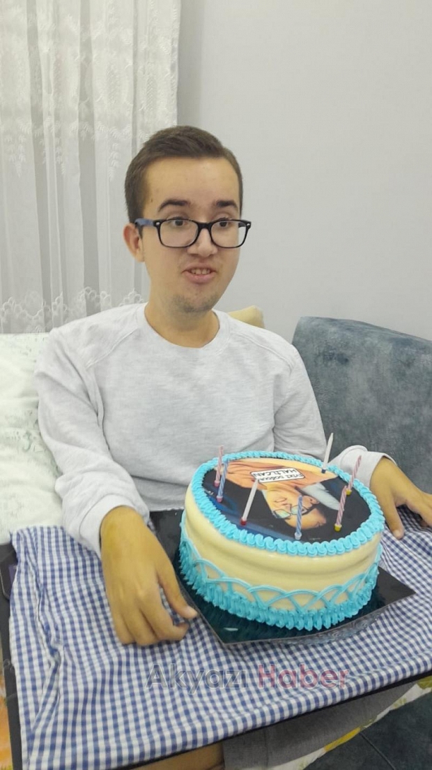 21 yıldır kas hastalığıyla savaşan Halilcan'ın mutlu günü