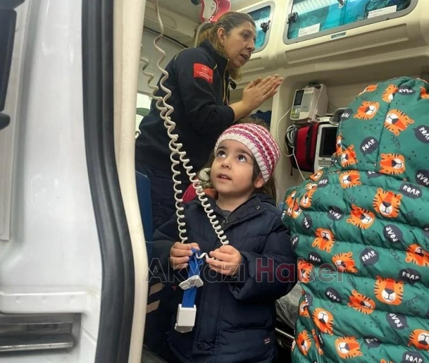 Cumhuriyet Anaokulu öğrencilerine ambulans tanıtıldı