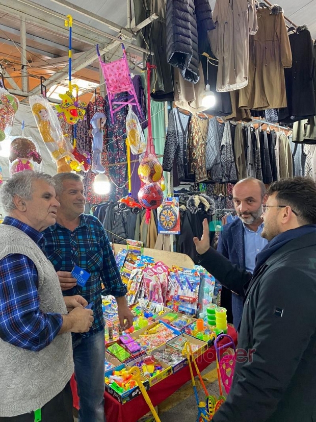 Murat Tepeçınar'dan pazar esnafı ve vatandaşları ziyaret