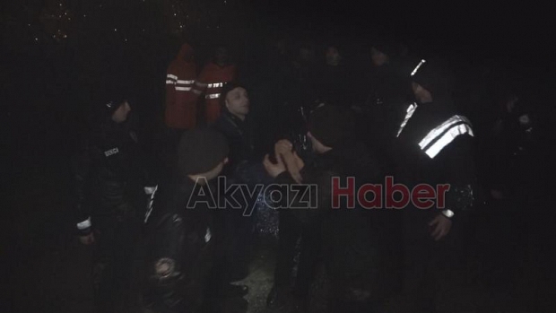 Arama kurtarma ekibi de toprak altında kaldı