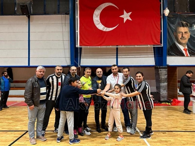 24 Kasım Öğretmenler Günü Turnuvası nefesleri kesti